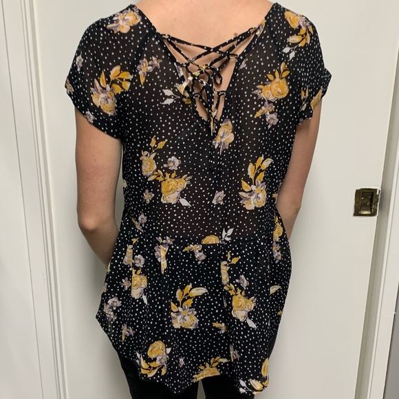 Xhilaration Floral and Polka Dot Blouse - Picture 3 of 11